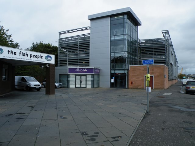 Park and Ride: Glasgow Subway