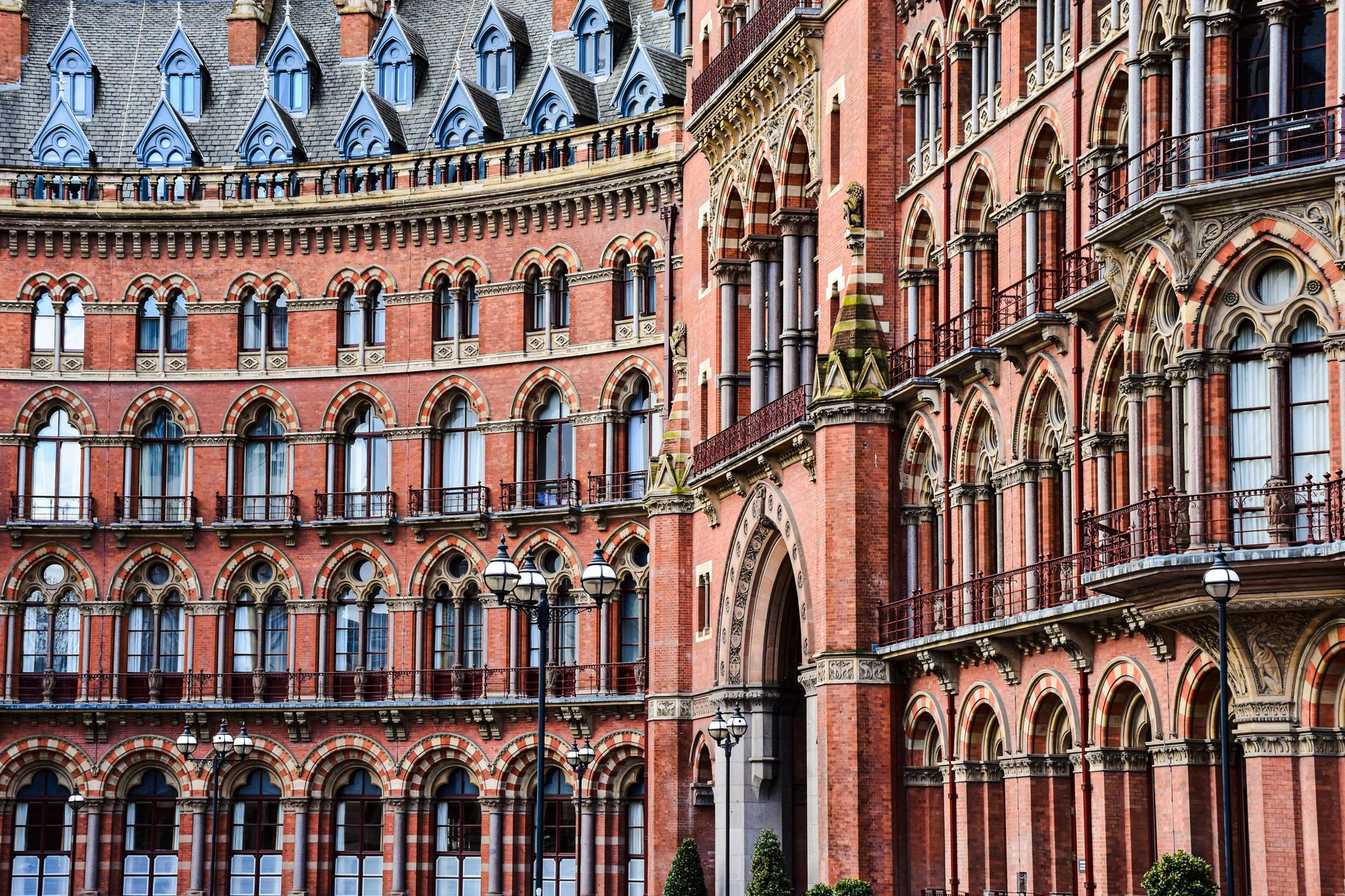 Best Area to Stay in London for First-Time Visitors