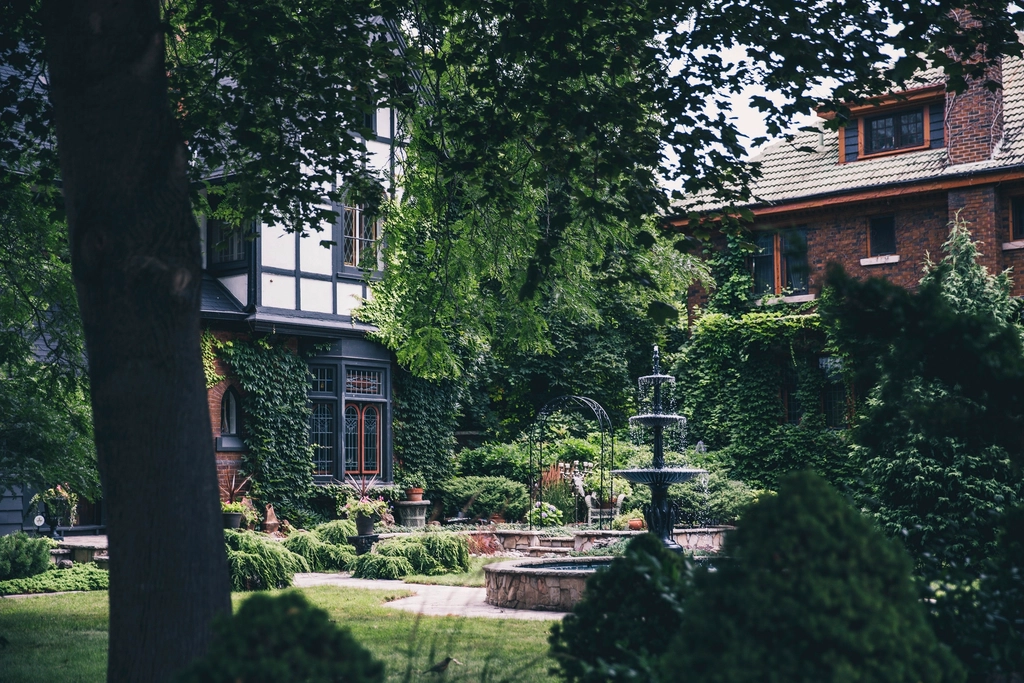 Tudor House and Garden